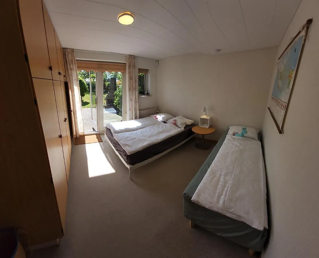 6 Room Holiday House, Private Garden, Lego House, Legoland, Lalandia, Billund 0*,  Dánia